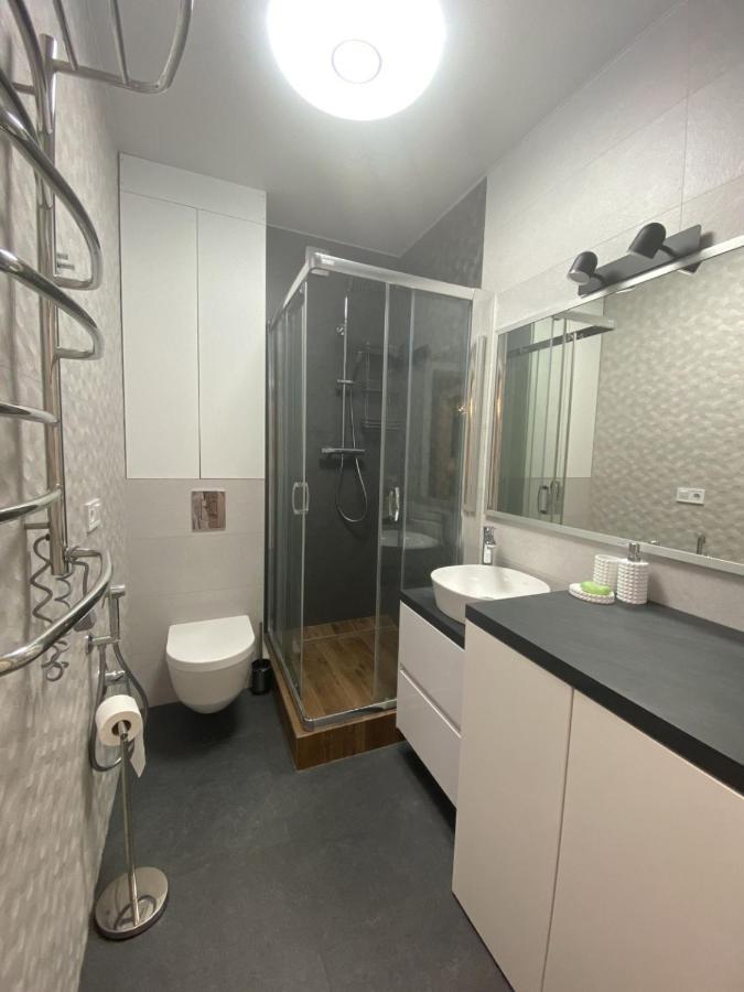 Nyvky Like Home - Fayna Town - Apt 398 Kiew Exterior foto
