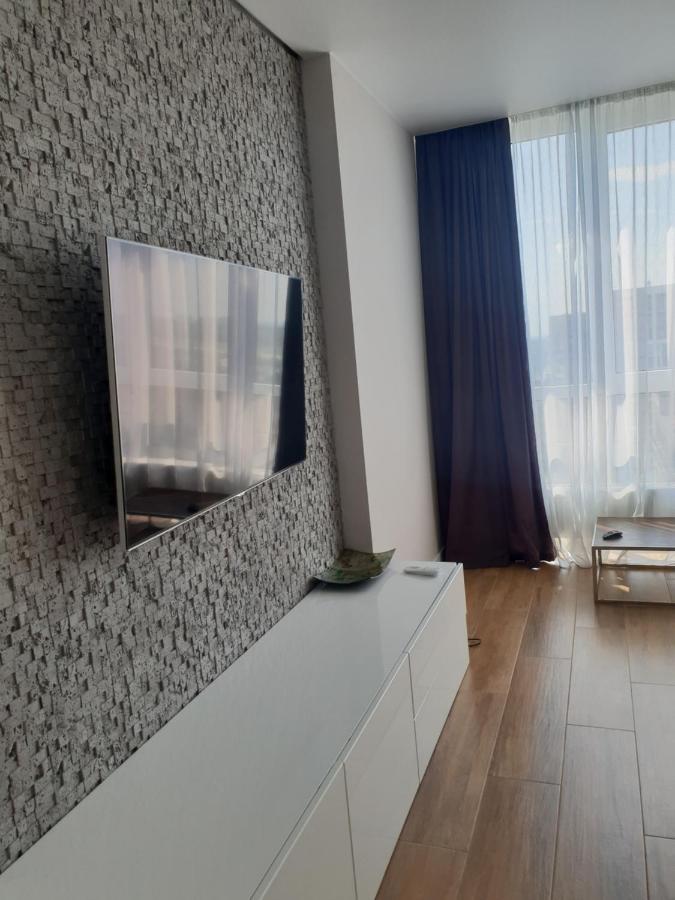 Nyvky Like Home - Fayna Town - Apt 398 Kiew Exterior foto
