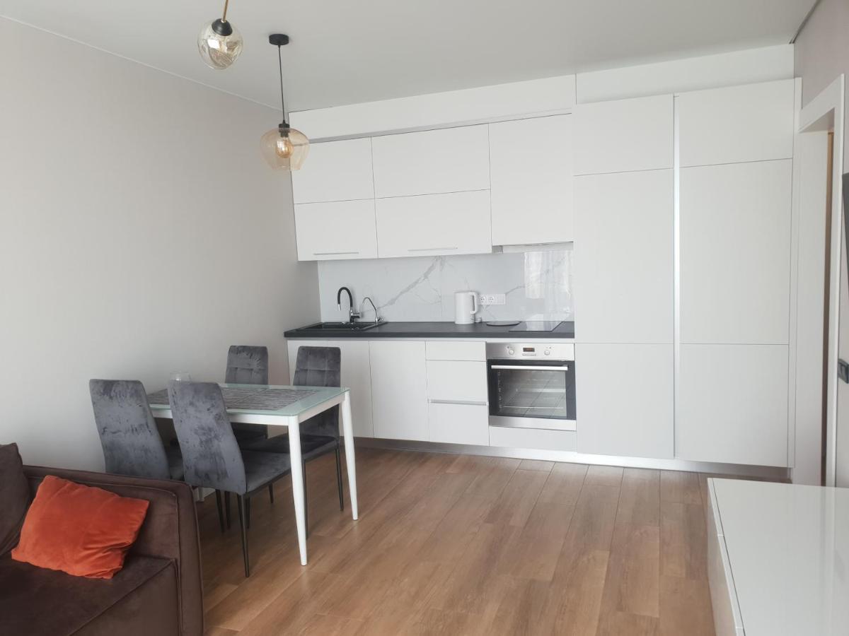 Nyvky Like Home - Fayna Town - Apt 398 Kiew Exterior foto