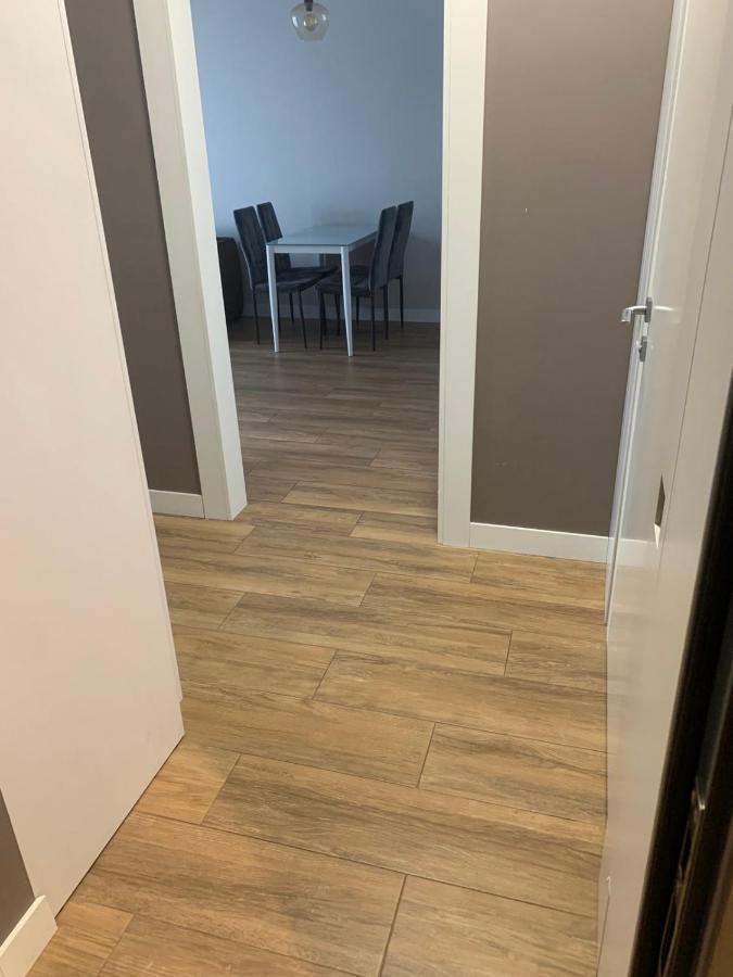 Nyvky Like Home - Fayna Town - Apt 398 Kiew Exterior foto