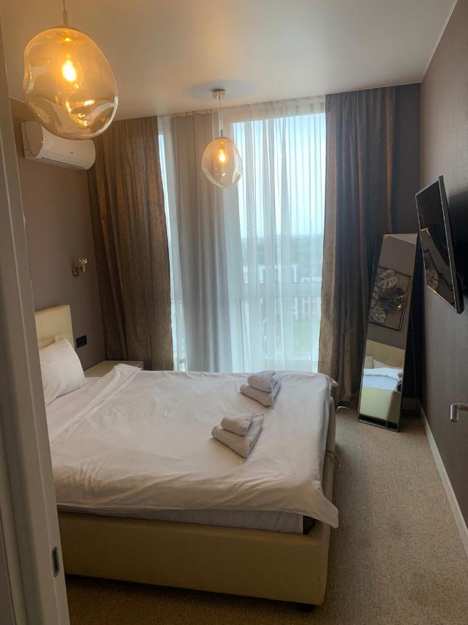 Nyvky Like Home - Fayna Town - Apt 398 Kiew Exterior foto